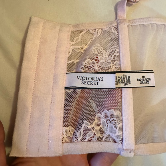 Victoria’s Secret Lace Corset - Picture 5 of 7
